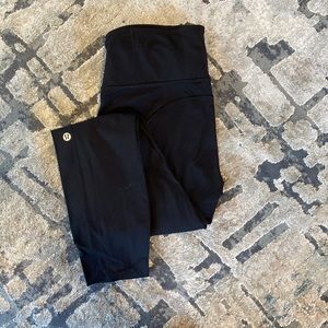 Black lululemon leggings